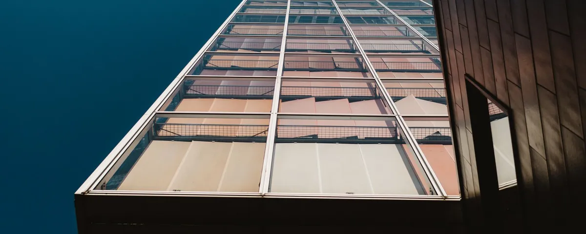 Glazed wall